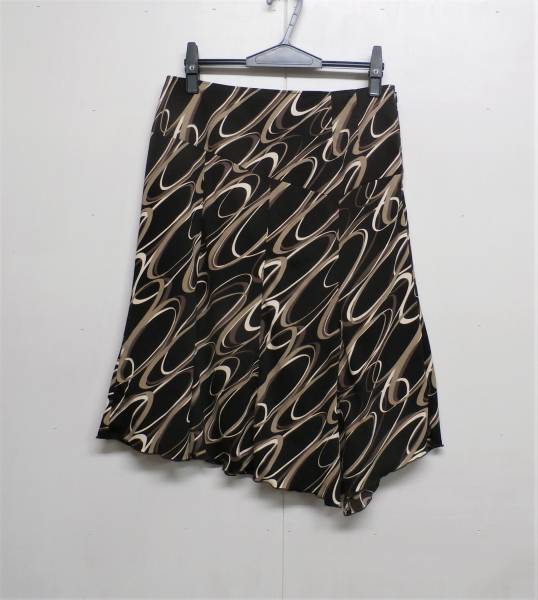 13637 ◆ W73・H97:ヒロタ 総柄 裏地付き スカート拍卖