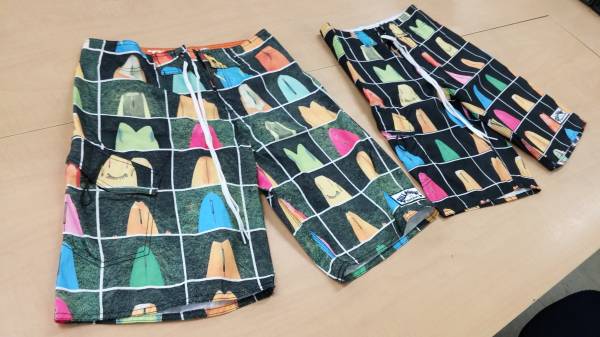 未使用シングルフィン保管品ビラボン30インチ海パンサーフパンツ希少クラシック希少レトロ レア総柄ツインフィン2枚セット限定ビンテージ拍卖