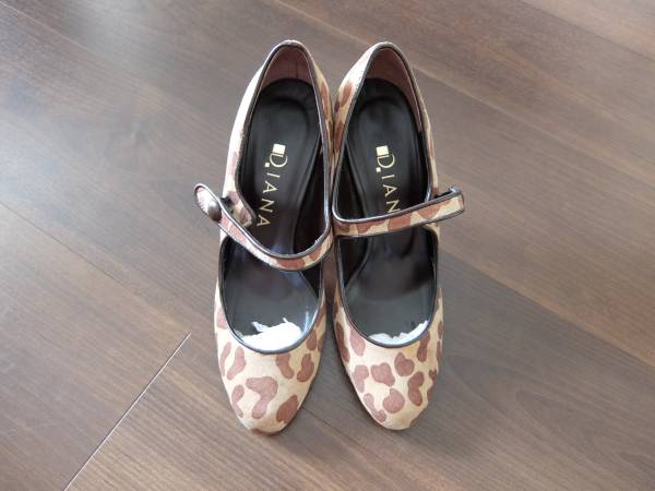 レオパート豹柄本革ダイアナの靴22㎝美品拍卖