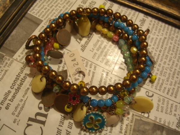 即決☆新品☆定価9245円☆ボヘミアン 4連ビーズブレスレット アジアン お花 フラワー ターコイズブルー拍卖