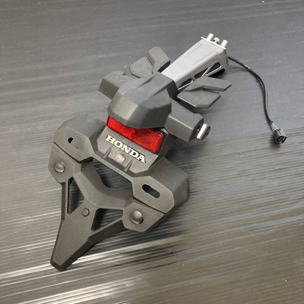 CBR250RR MC51 純正 リアフェンダー 新車外し拍卖