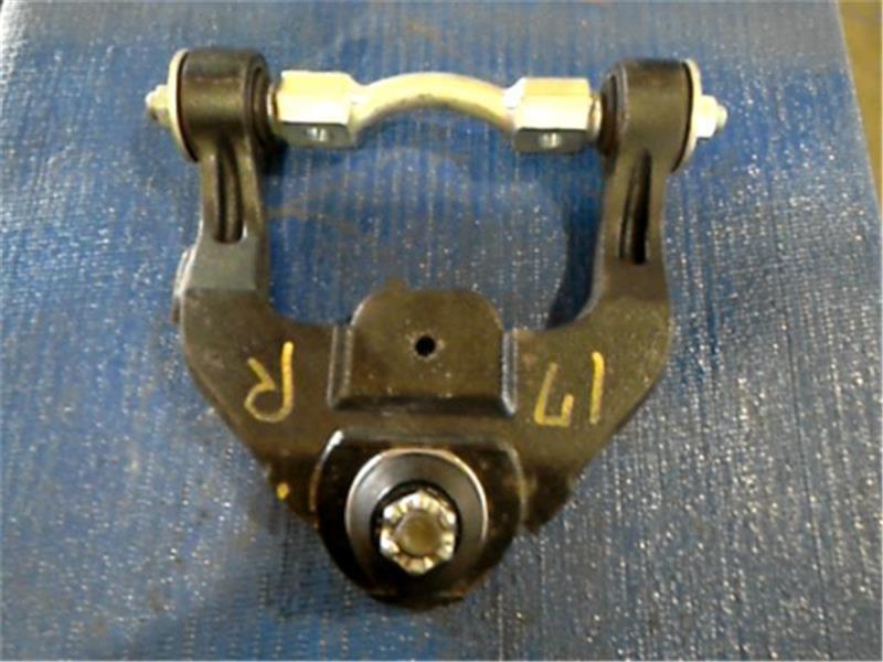 イスズ大型 純正 エルフ 《 NPR85AN 》 右フロントアッパーアーム P91400-22003701拍卖