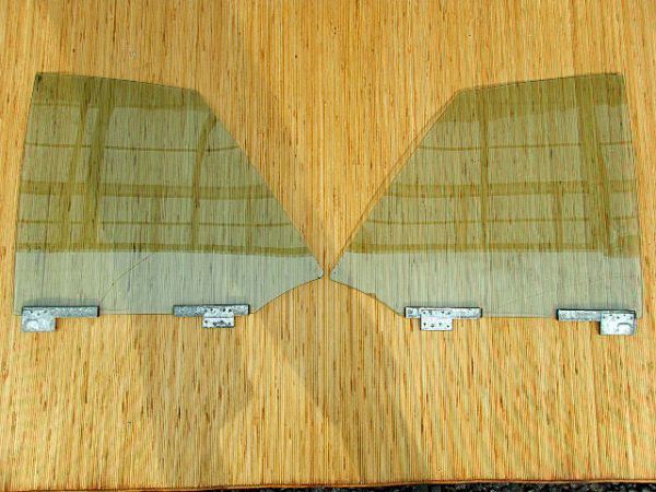 ストック部品に!1988年〜 VW ゴルフ1 カブリオ 型式「152HK」左右 サイド リア ウィンドウ GOLF1 A1 カブリオレ クラシックライン拍卖