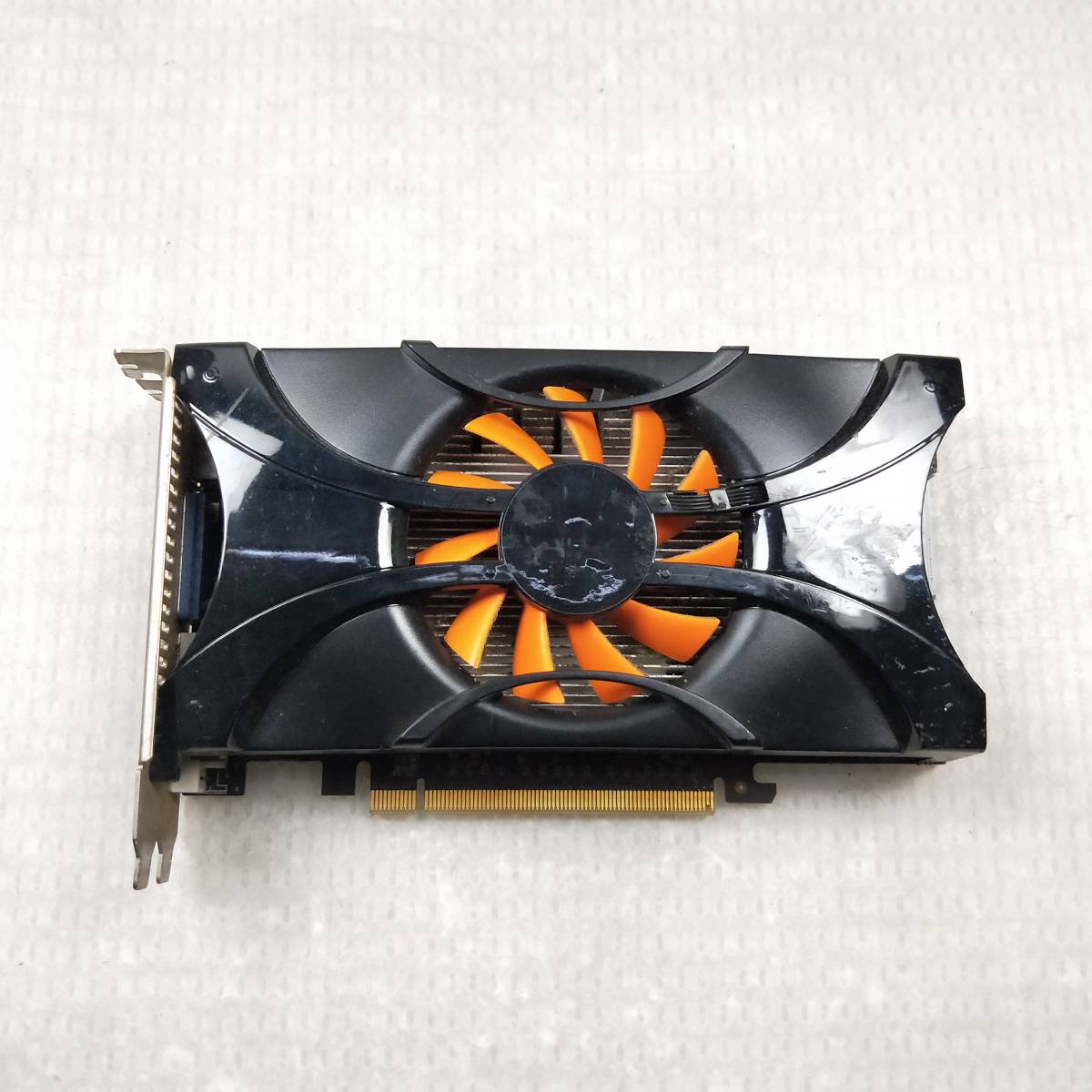 【中古パーツ】GTX550Ti 1024M GDDR5 192B CRT/DVI/HDMI グラフィックポード /ビデオカード PCI-E ■XK940-2拍卖