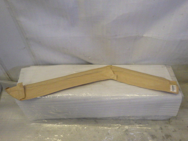 ★ 未使用品 ★ 30系 AGH30W アルファード リア右ドアモール 75722-58031 ★拍卖