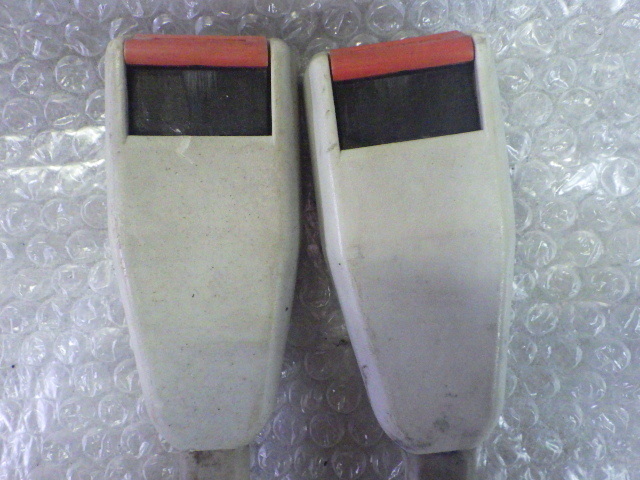 ★ フィガロ FK10 H3 ターボ 特集 ★ フロント シートベルト バックル 左右セット TK-811 / 821 内装 47拍卖