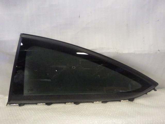 ★ベンツ Cクラス C204 C63 AMG クーペ 204377 特集★クォーターガラス 左拍卖