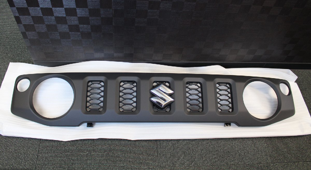 ★新車外し★ スズキ ジムニー JB64W 純正フロントグリル 72111-78R0拍卖
