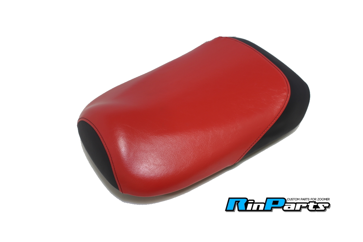 ★送料込み取付簡単★ ズーマー用シートカバー レッド/ブラック ネコポスで発送拍卖