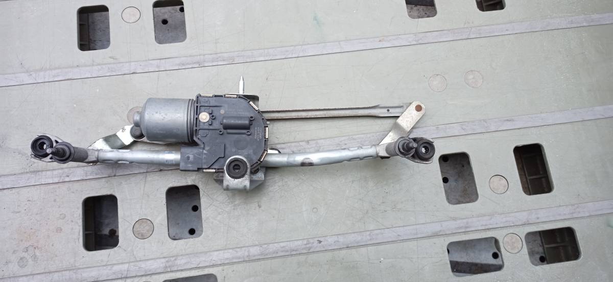 トゥーラン/フロントワイパー/リンゲージ&モーター/1T2955119A/1T2955601A/拍卖