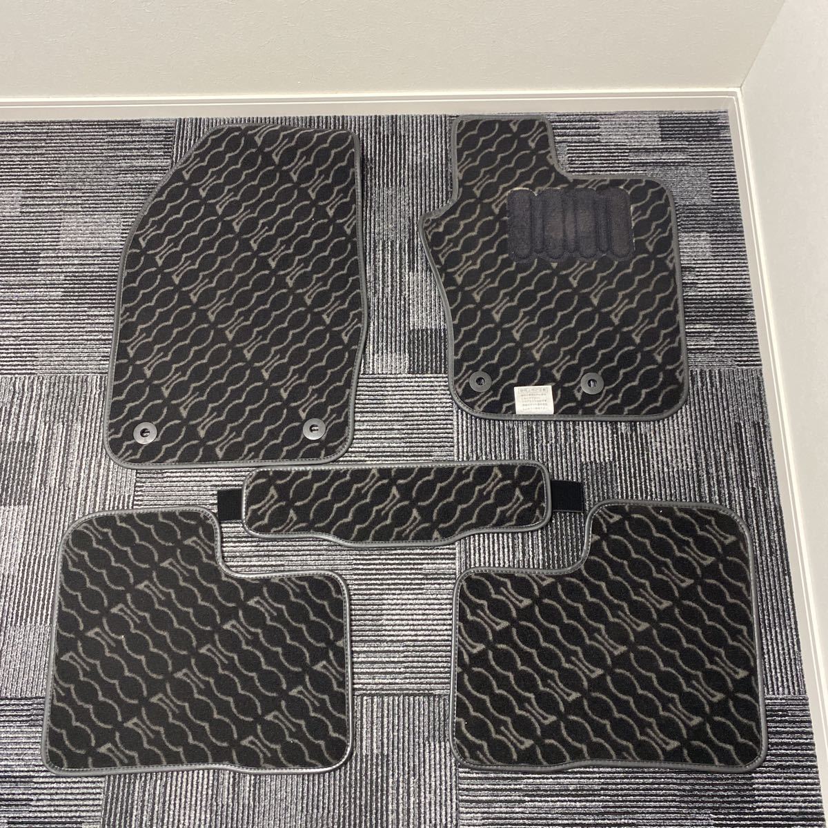 中古 ALFA ROMEO アルファロメオ 500C 右 ハンドル用 純正 フロア マット 1台分拍卖