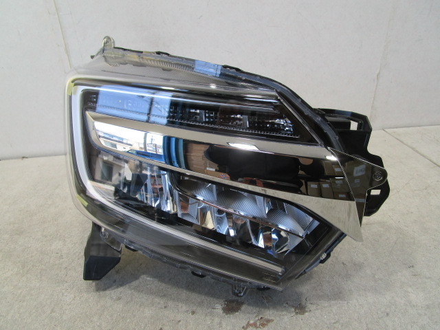 ホンダ N BOX カスタム JF3 純正 LED 右ヘッドライト拍卖