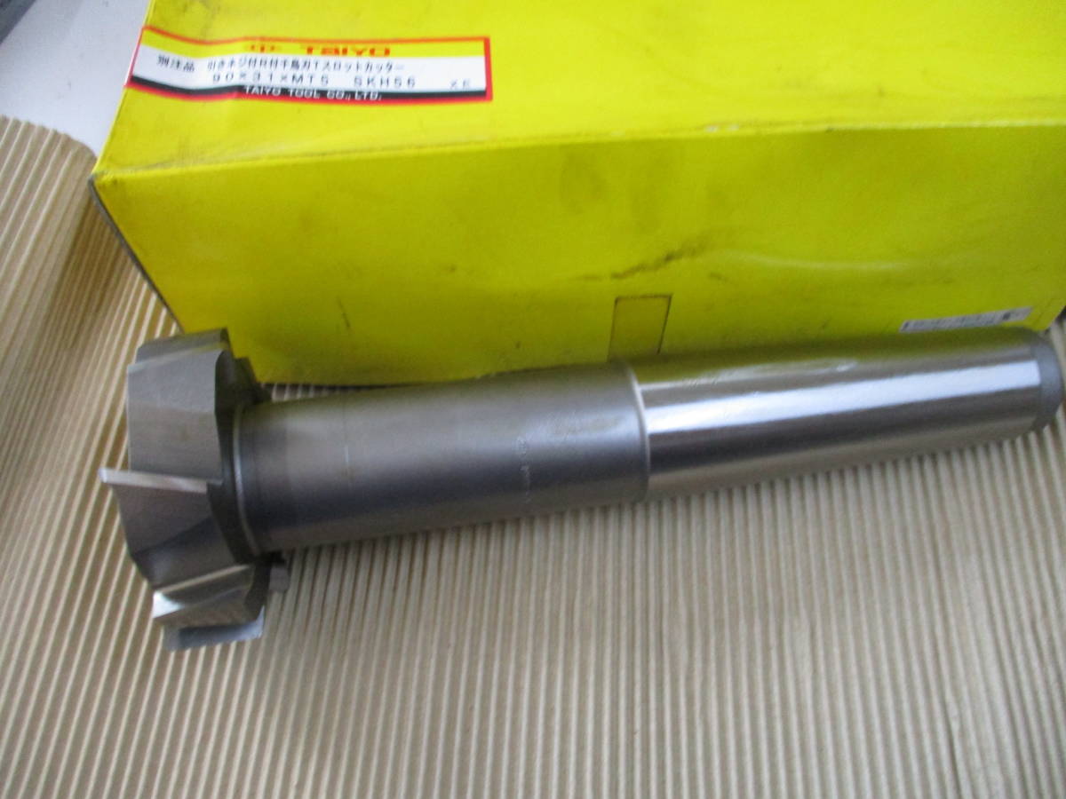 引きネジ付R付千鳥刃Tスロットカッター 90×31×R3 MT5 SKH56 TAIYO拍卖