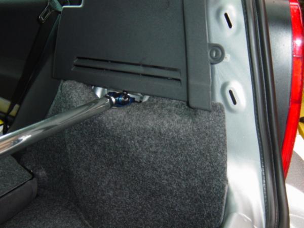 ルポ(GF-6XA系)用 リヤショックタワーバー IM0480-RTS-00 (新品箱入り、税込み)拍卖