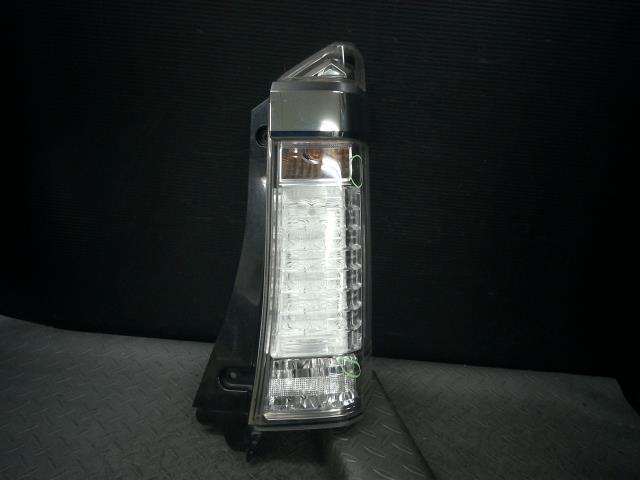 N-BOX JF1 右 テール ランプ ライト 33501-TY0-J51拍卖