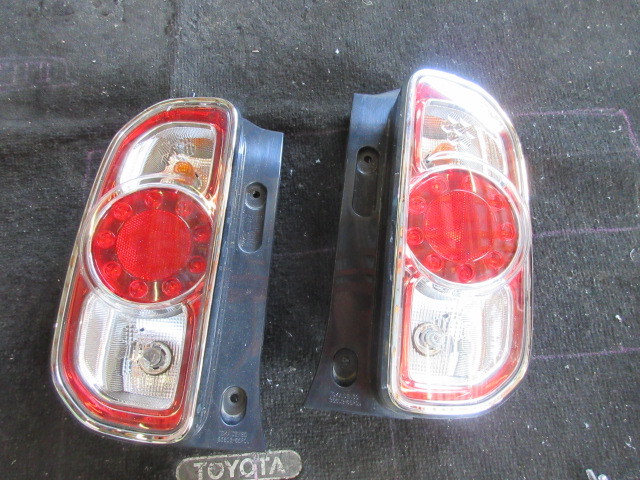 ★⑪R4G6514 MR41S ハスラー 純正テール左右セット 難あり 修理やストック等に拍卖