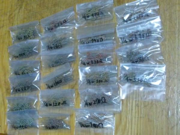 LED制作用 カーボン抵抗1/6W2100本セット 送料無料拍卖