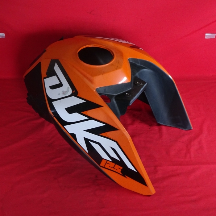 【A299】KTM DUKE125 デューク125 純正 タンクカバー 中古品拍卖