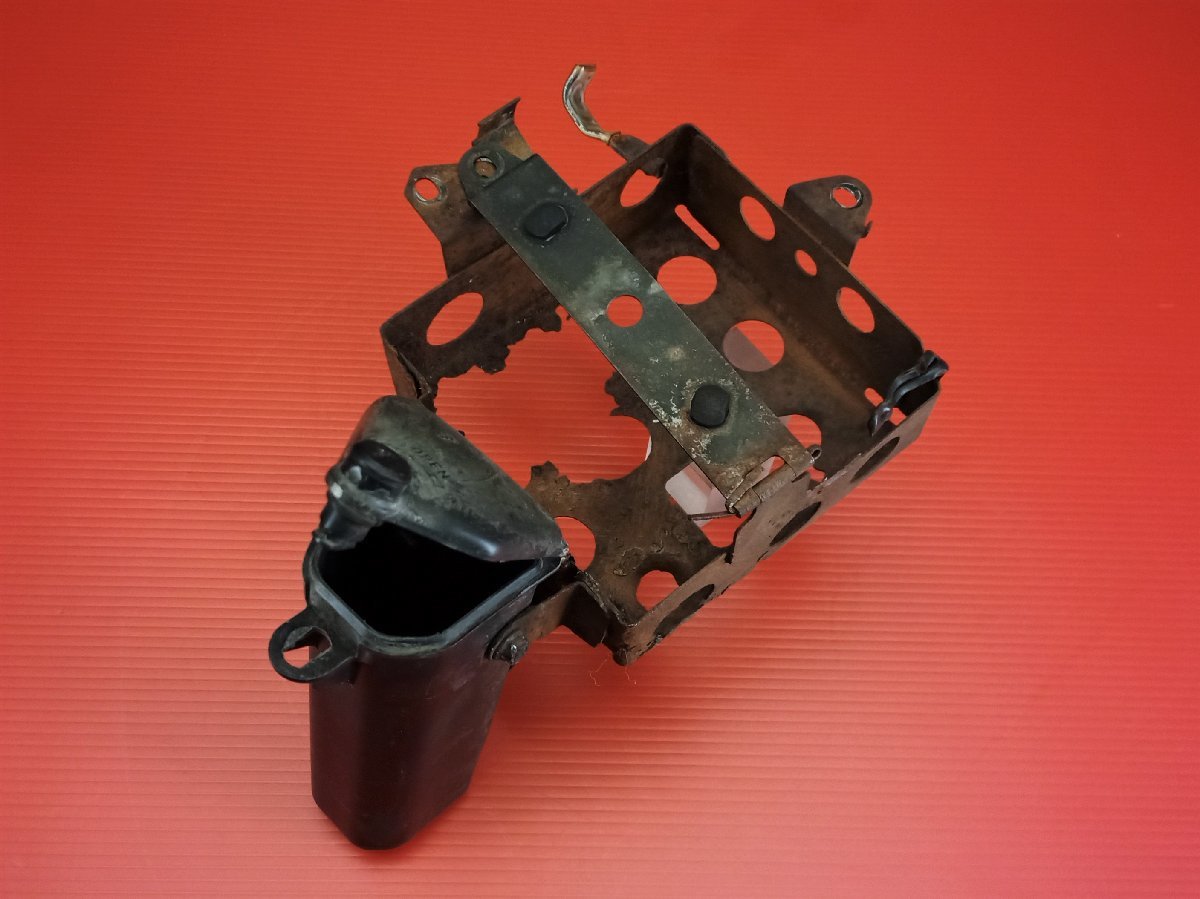 60【評価B】 CBX250RS MC10 純正 バッテリー ボックス & 車載 工具 小物 ツール ボックス拍卖