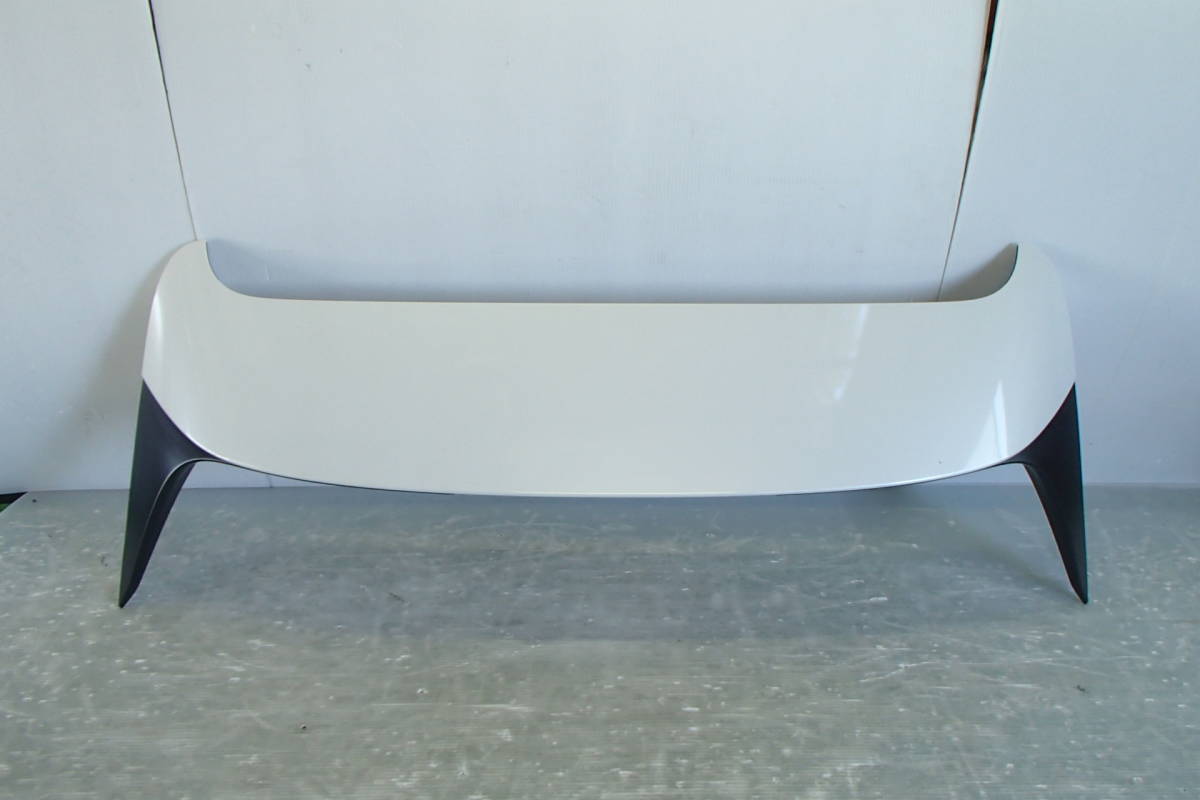 RV3/RV4/RV5/RV6 ヴェゼル e:HEV 純正 リア ルーフ スポイラー LED ハイマウント ランプ NH883P プラチナホワイトパール 74900-3M0 22-910拍卖