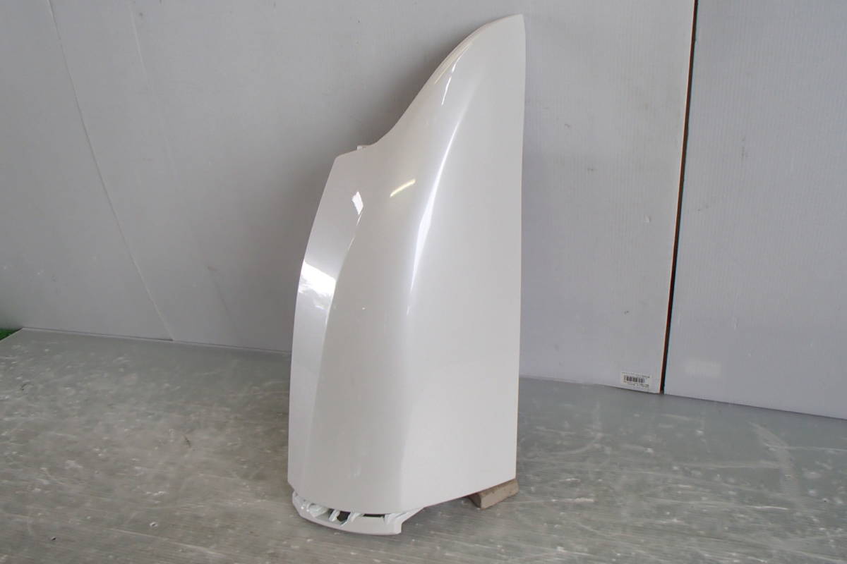 AGH30/AGH35/GGH30/GGH35/AYH30 アルファード ヴェルファイア HV 純正 リア 右 コーナー バンパー 070 ホワイト パール 52165-58030 22-974拍卖