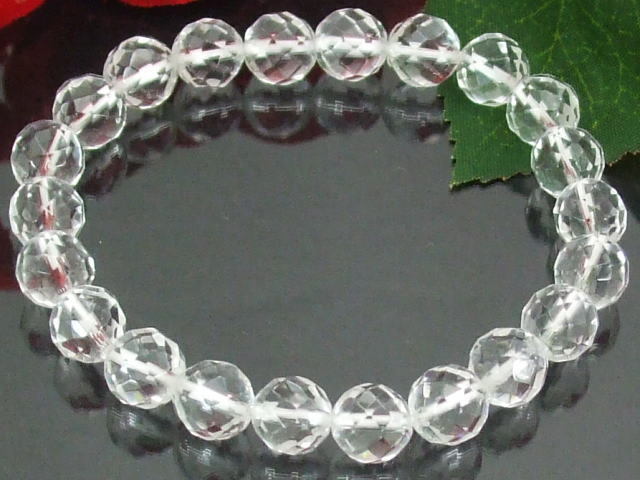 ★☆★ 64面カット水晶 ブレスレット 男女ともに人気の8ミリ 4月誕生石 おまけ付き 送料無料(a_r)b拍卖
