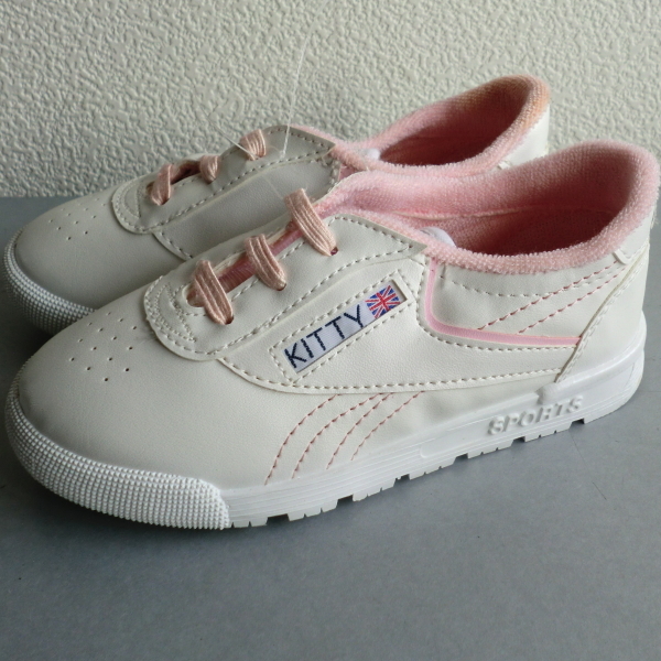 閉店セール 希少品 新品 17cm kitty キティ イギリス ホワイト 運動靴 スニーカー スポーツシューズ キティちゃん拍卖