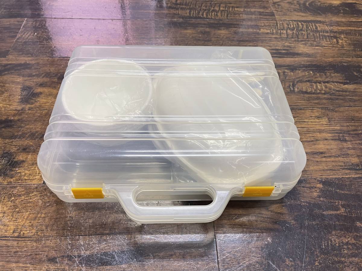 キャンプ用食器セット、4人用 使いやすい大きさでコンパクト拍卖