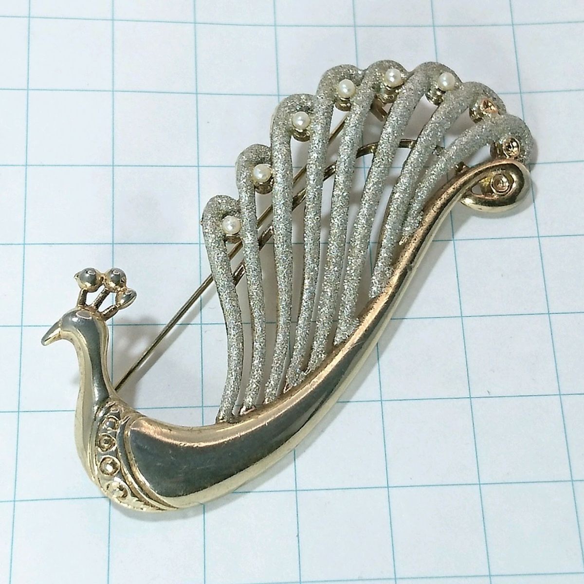 送料無料)ビンテージ☆孔雀モチーフ☆アンティークブローチ A10136拍卖
