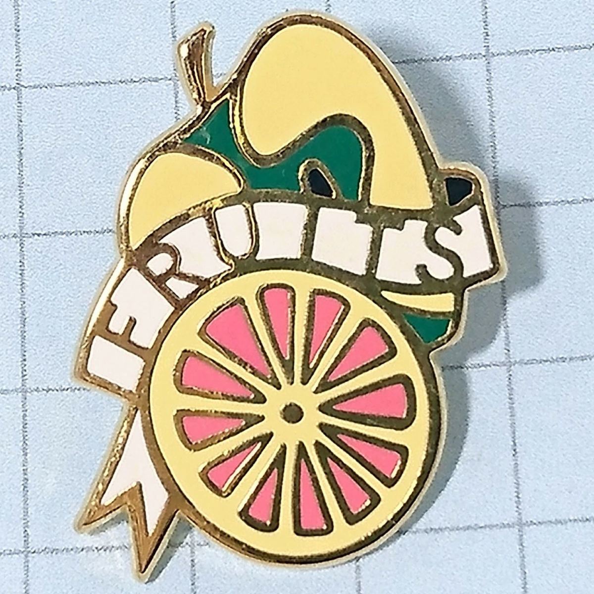 送料無料≫フルーツ☆輸入 アンティークピンバッジ A00504拍卖