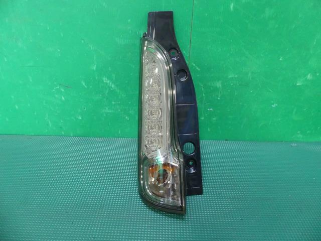 スペーシア DBA-MK32S 左テールランプ カスタムTS拍卖