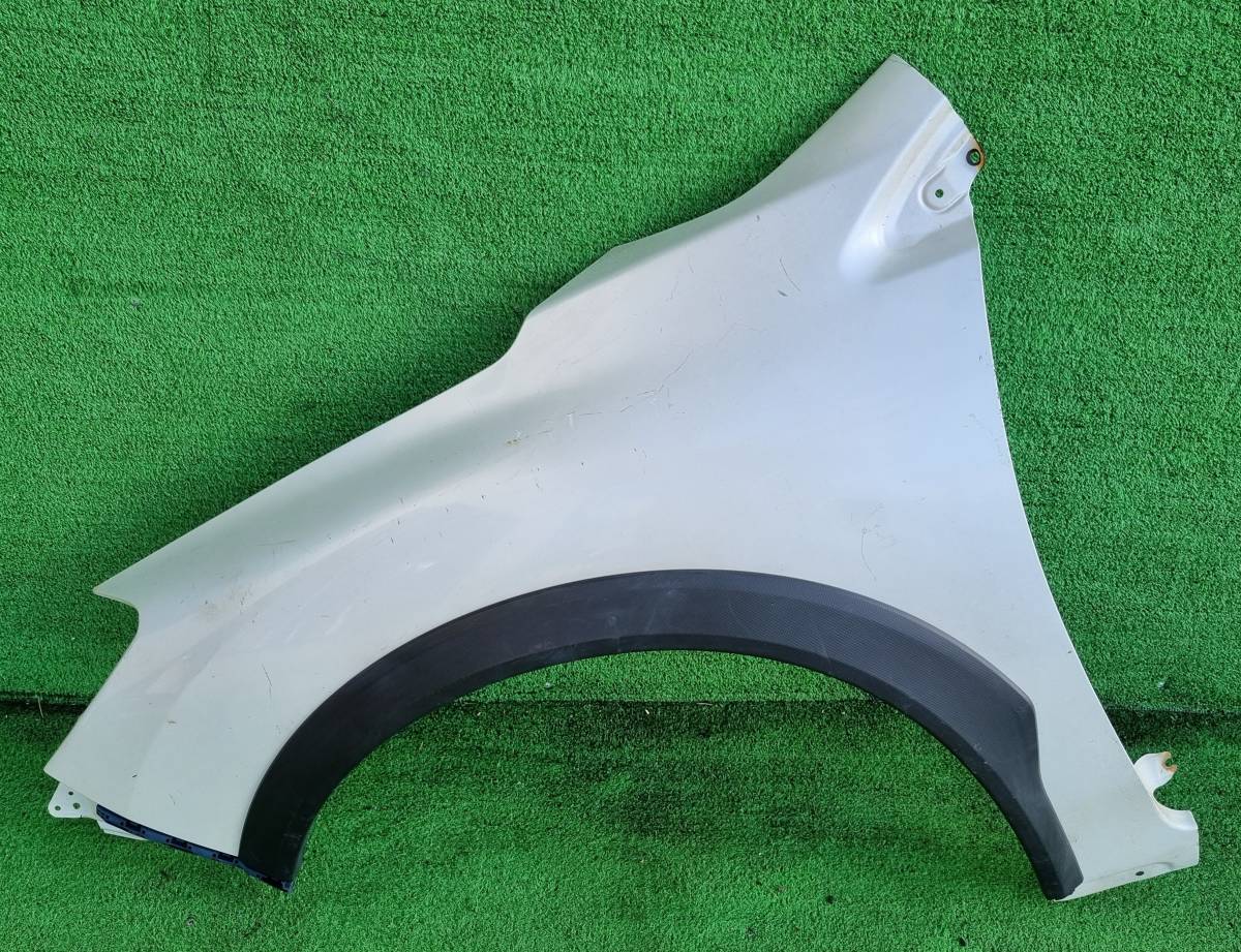 スバル インプレッサ GH フェンダー 左拍卖