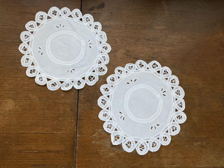 エレガント レース ドイリー テーブルクロス 2点 食器棚 花瓶敷き拍卖