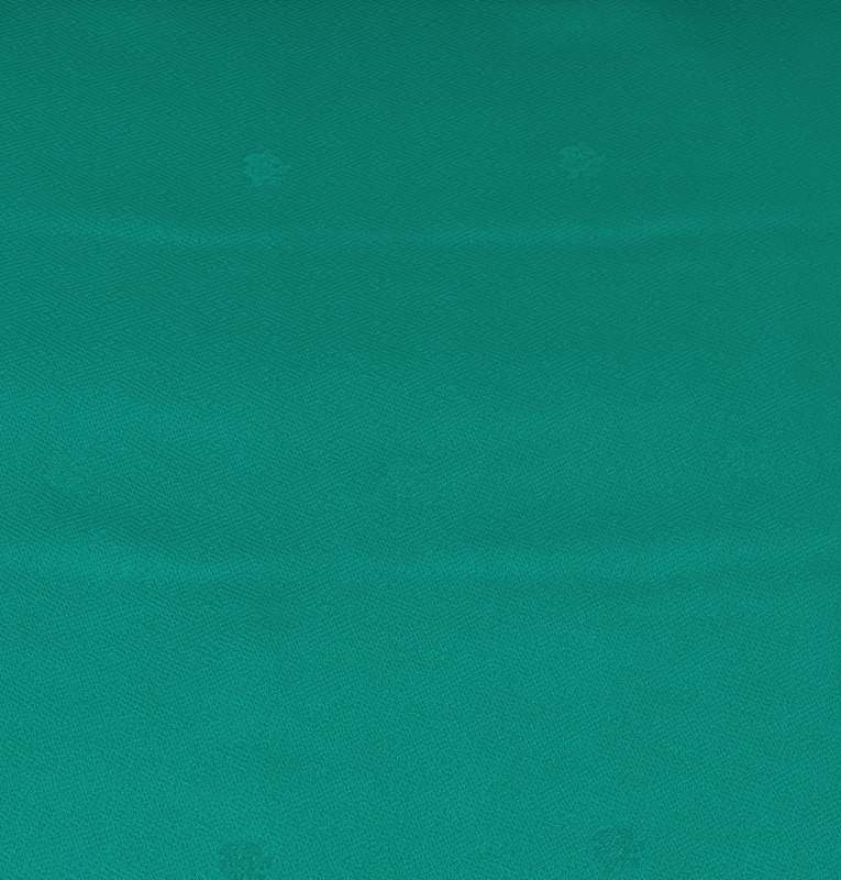 720-a番 正絹縮緬地端切れ(はぎれ・ハギレ) 36.5センチ×65センチ 孔雀緑色 紗綾型・小花模様 裏地用 少し厚めの薄地 訳あり拍卖