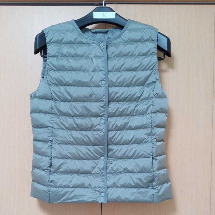 ユニクロ ウルトラライトダウンベスト レディース M グレー拍卖