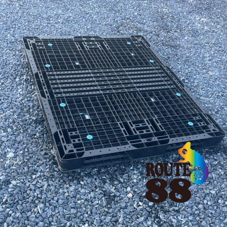 【中古】【格安】樹脂パレット 1400×1100×100 30枚セット プラスチックパレット 物流 樹脂パレ プラパレ DIY 出荷運搬に最適 5拍卖