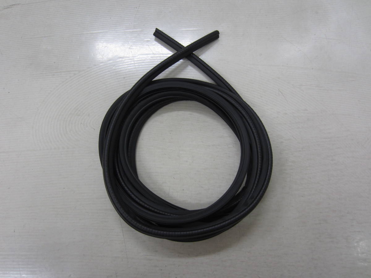 新品 マツダ シャンテ KMAA型 リアクォーターウィンドー ウェザーストリップ リアサイドウィンドウ ウエザーストリップ リアウィンドウ拍卖