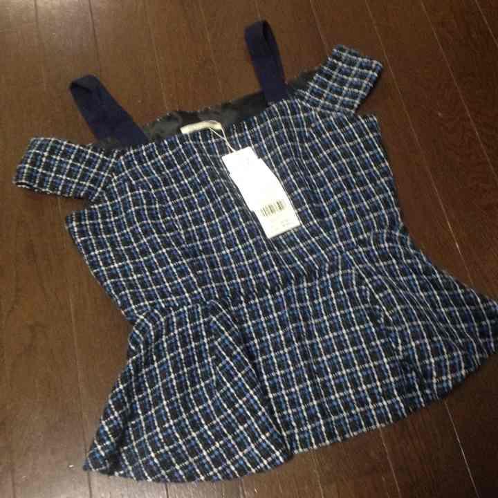 新品ビーラディエンス ツイードオフショルペプラムトップス拍卖