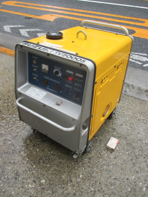 r992★SUZUKI 防音型発電機 SV2000S 程度良し!拍卖