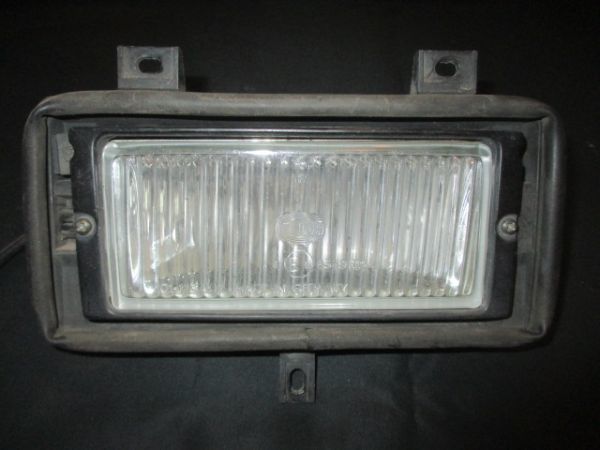 ■BMW E30 前期 フォグランプ 右 中古 1376916 1375044 部品取あり フォグライト ホルダー ブラケット 318 320 323 325 ■拍卖