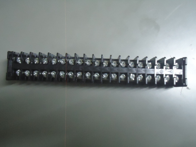 ★TOGI 東技 端子台 RT-10S 19個組 250V-15A 仮組未使用品★拍卖