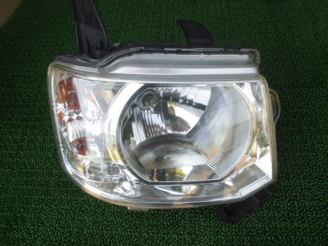 eKワゴン H82W 右ヘッドライト拍卖