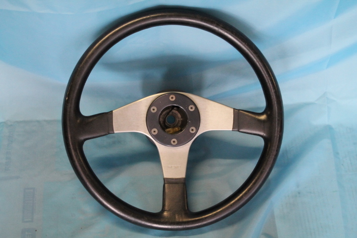 M-044 MOMO ステアリング 07-98 TYP 035 KBA70116 350mm拍卖