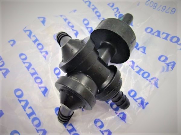 (送料込) ボルボ S80 XC70 ブレーキバキュームスイッチ コンタクトスイッチ【ボルボ純正・新品】右ハンドル仕様拍卖