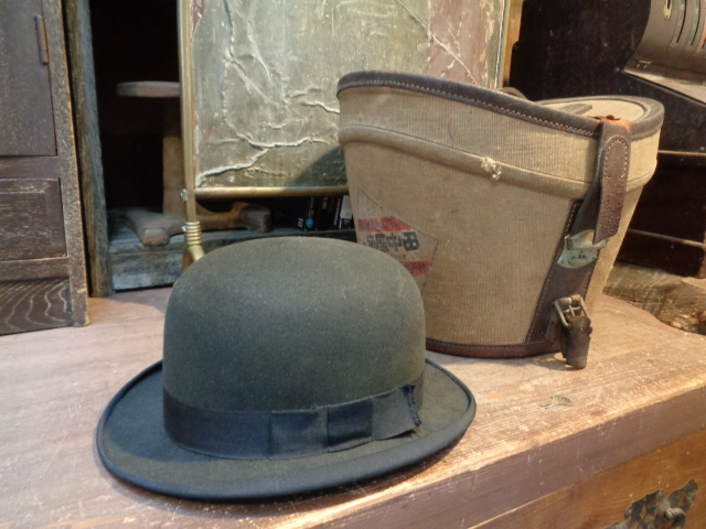 【鍵付き本革ケース入ボーラーハット】頭囲53㎝大正モダン帽子箱古着シルクハットヴィンテージ本革レザー古道具アンティーク骨董インテリア拍卖