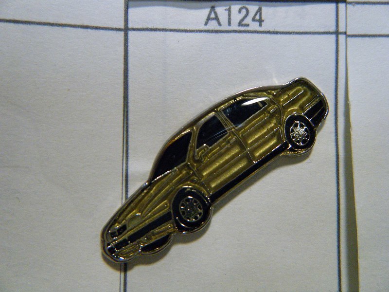 ★ピンズ ランチア 車種不明 金 A124拍卖