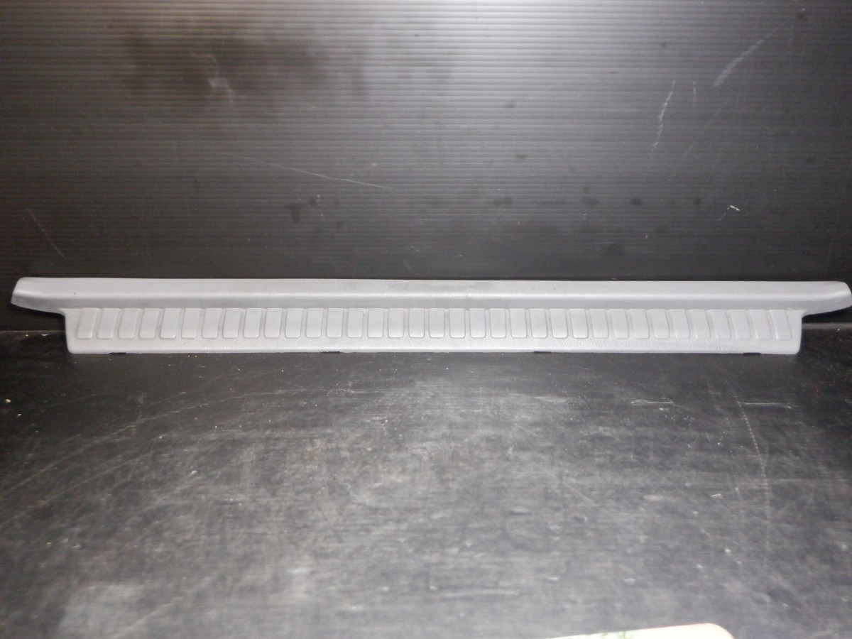 LJ78G ランドクルーザープラド 純正 右 フロント スカッフプレート 36740/A3拍卖