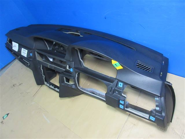 24356 BMW 3シリーズ インストルメントパネル 右ハン拍卖