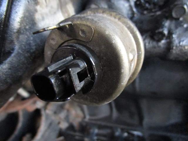 オイル プレッシャー スイッチ エンジン KZJ78W プラド拍卖