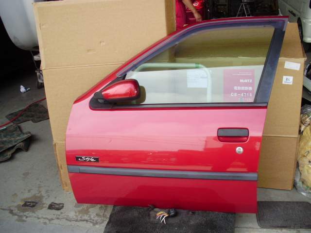 1043 プジョー 306 左 フロント ドア ドアミラー 付き拍卖